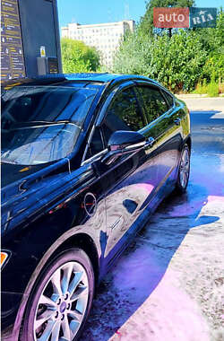 Седан Ford Fusion 2016 в 