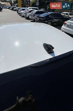 Седан Ford Fusion 2013 в 