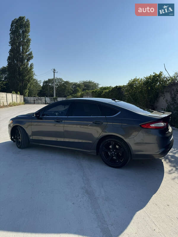 Седан Ford Fusion 2015 в Одессе