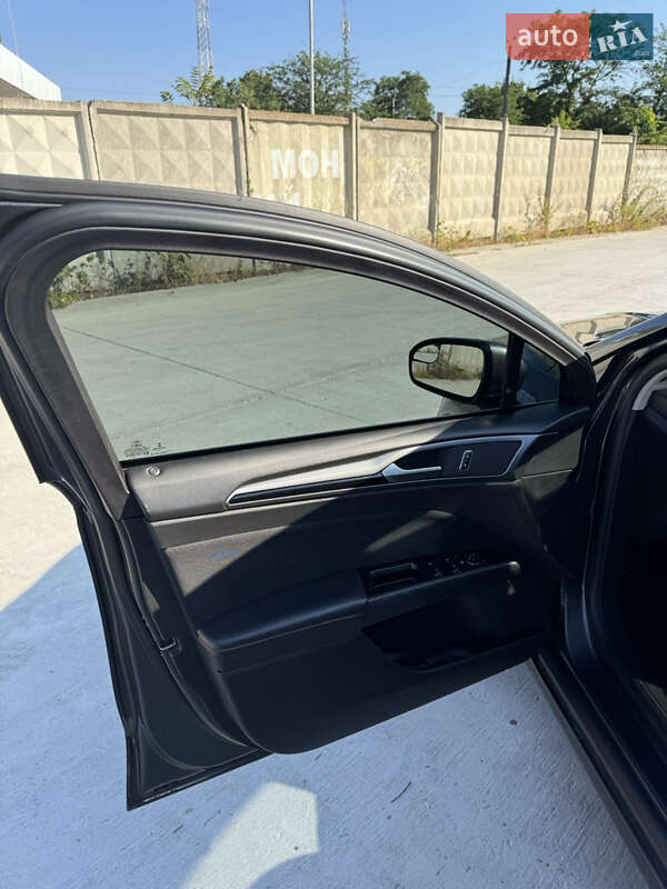Седан Ford Fusion 2015 в Одессе