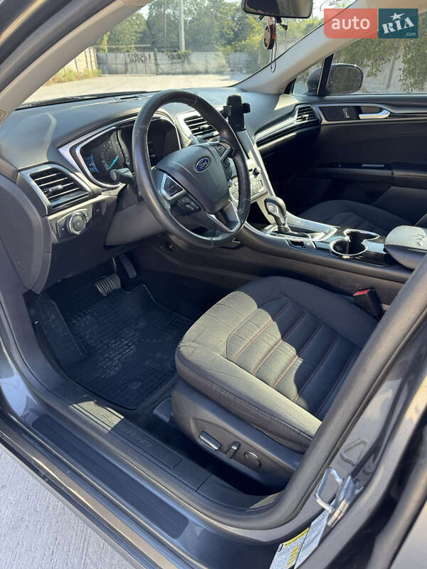 Седан Ford Fusion 2015 в Одессе