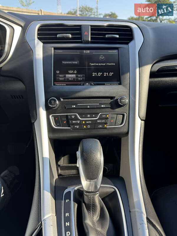 Седан Ford Fusion 2015 в Одессе