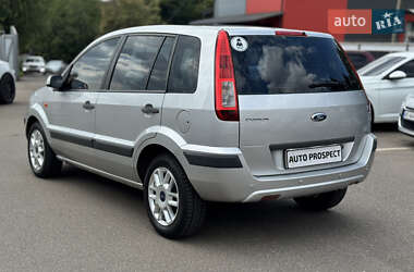 Хэтчбек Ford Fusion 2008 в 