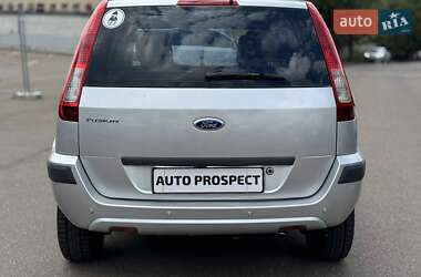Хэтчбек Ford Fusion 2008 в 