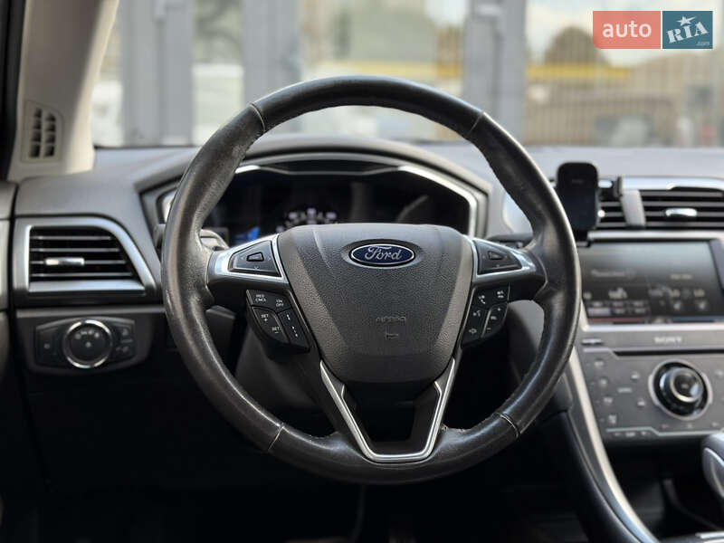 Седан Ford Fusion 2014 в Киеве