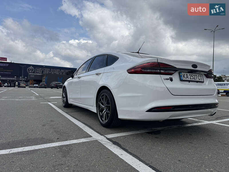 Седан Ford Fusion 2016 в Киеве