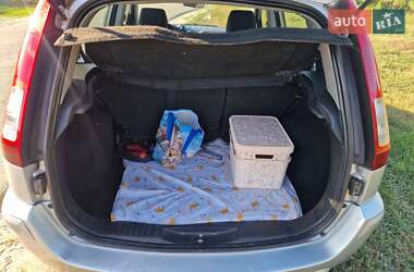Хэтчбек Ford Fusion 2010 в 