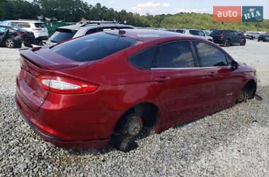 Седан Ford Fusion 2013 в 