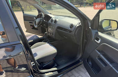 Хэтчбек Ford Fusion 2011 в 