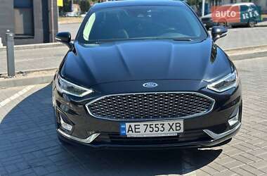 Седан Ford Fusion 2018 в 
