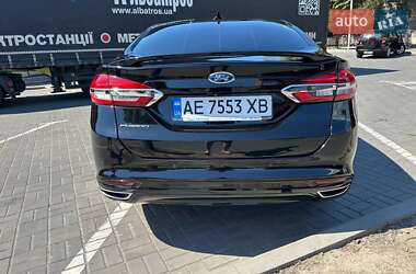 Седан Ford Fusion 2018 в 