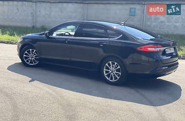 Седан Ford Fusion 2017 в 