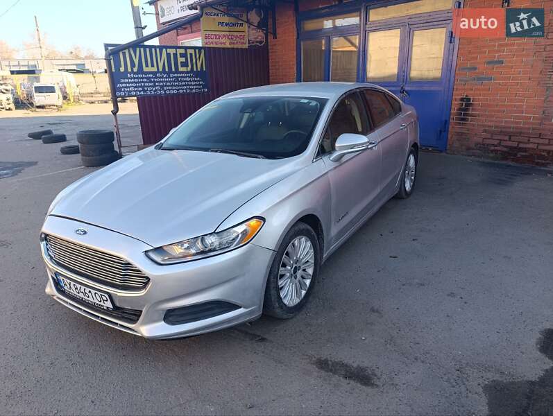 Ford Fusion 2016