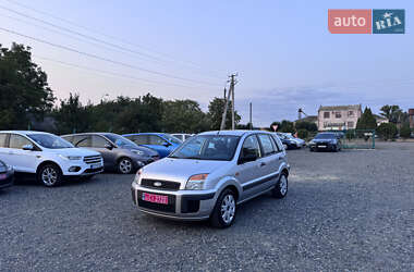 Хэтчбек Ford Fusion 2008 в 