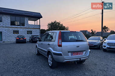 Хэтчбек Ford Fusion 2008 в 