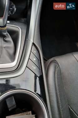 Седан Ford Fusion 2015 в 