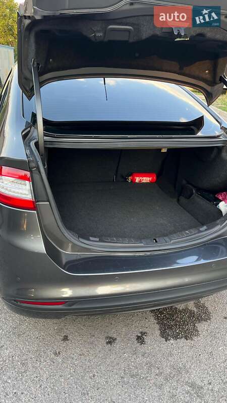 Седан Ford Fusion 2015 в Запорожье