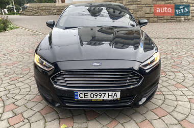 Седан Ford Fusion 2016 в 