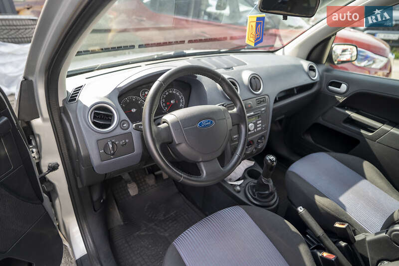 Хэтчбек Ford Fusion 2009 в Киеве фото 13 Хэтчбек Ford Fusion 2009 в Киеве