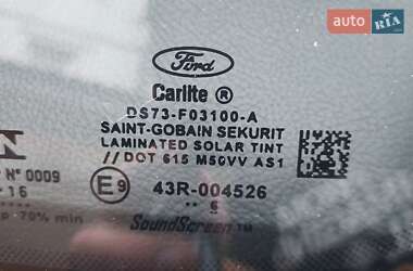 Седан Ford Fusion 2016 в 