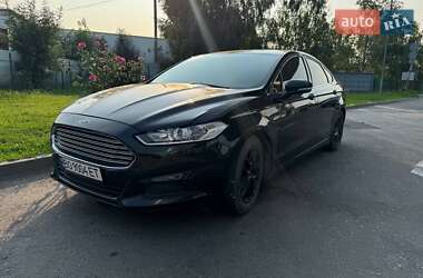 Седан Ford Fusion 2015 в Тернополі