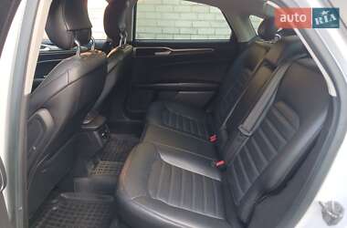 Седан Ford Fusion 2014 в 