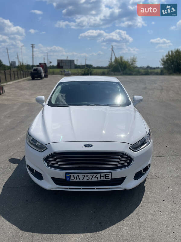Седан Ford Fusion 2013 в Кривом Роге