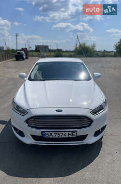 Седан Ford Fusion 2013 в 