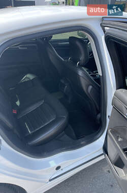 Седан Ford Fusion 2013 в 