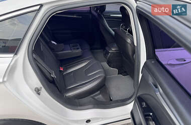 Седан Ford Fusion 2013 в 