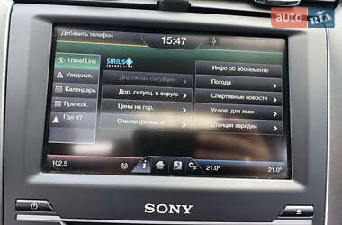 Седан Ford Fusion 2013 в 