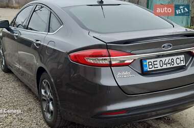 Седан Ford Fusion 2018 в 