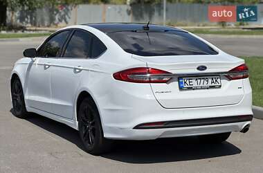 Седан Ford Fusion 2018 в 