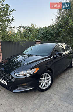 Седан Ford Fusion 2014 в 