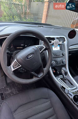 Седан Ford Fusion 2014 в 