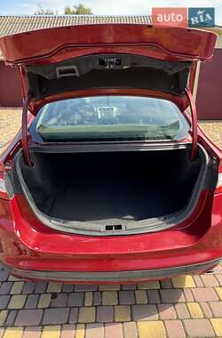 Седан Ford Fusion 2014 в Романове