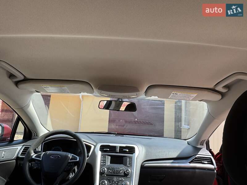Седан Ford Fusion 2014 в Романове