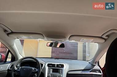 Седан Ford Fusion 2014 в 