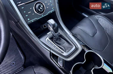 Седан Ford Fusion 2014 в 
