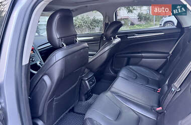 Седан Ford Fusion 2014 в 