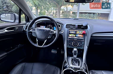 Седан Ford Fusion 2014 в 