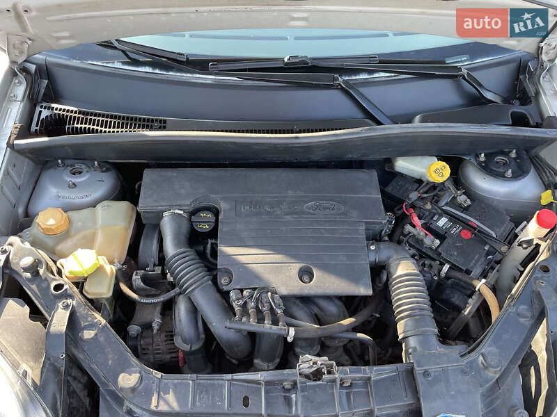 Хэтчбек Ford Fusion 2005 в Шепетовке
