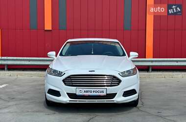 Седан Ford Fusion 2014 в 