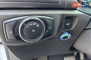 Седан Ford Fusion 2014 в 