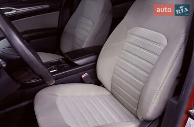 Седан Ford Fusion 2020 в 