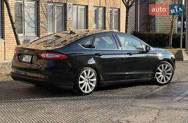 Седан Ford Fusion 2013 в 