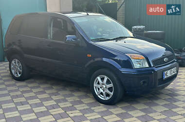 Хэтчбек Ford Fusion 2010 в 