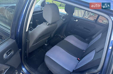 Хэтчбек Ford Fusion 2010 в 