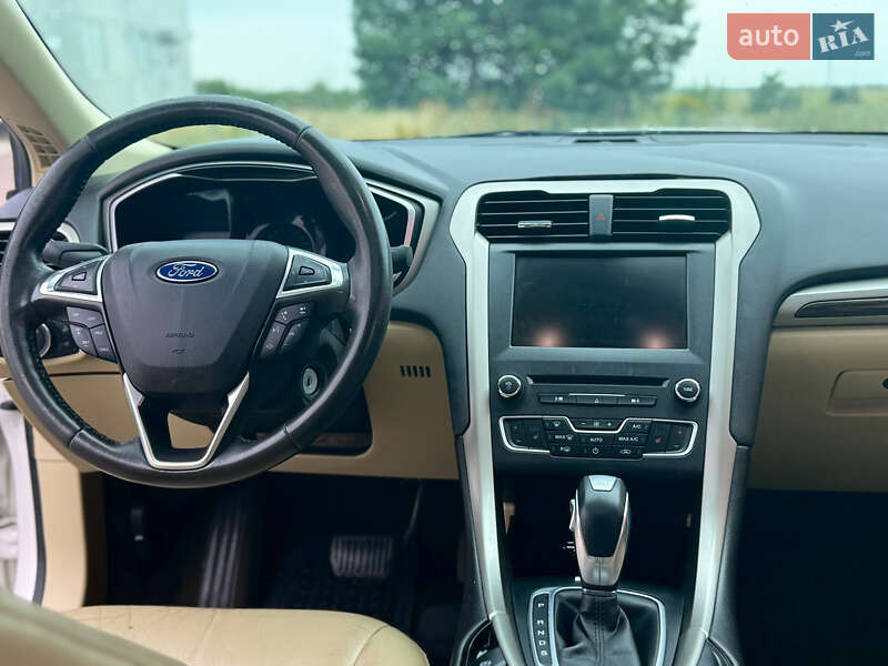 Седан Ford Fusion 2016 в Дубровиці фото 11 Седан Ford Fusion 2016 в Дубровиці