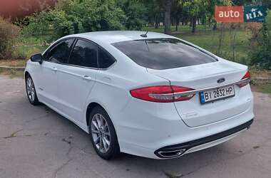 Седан Ford Fusion 2017 в 